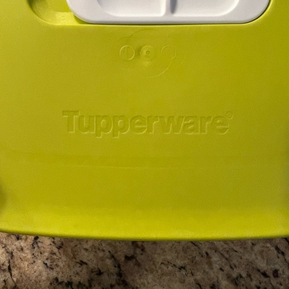3- Tupperware fridgesmart containers - Picture 3 of 5